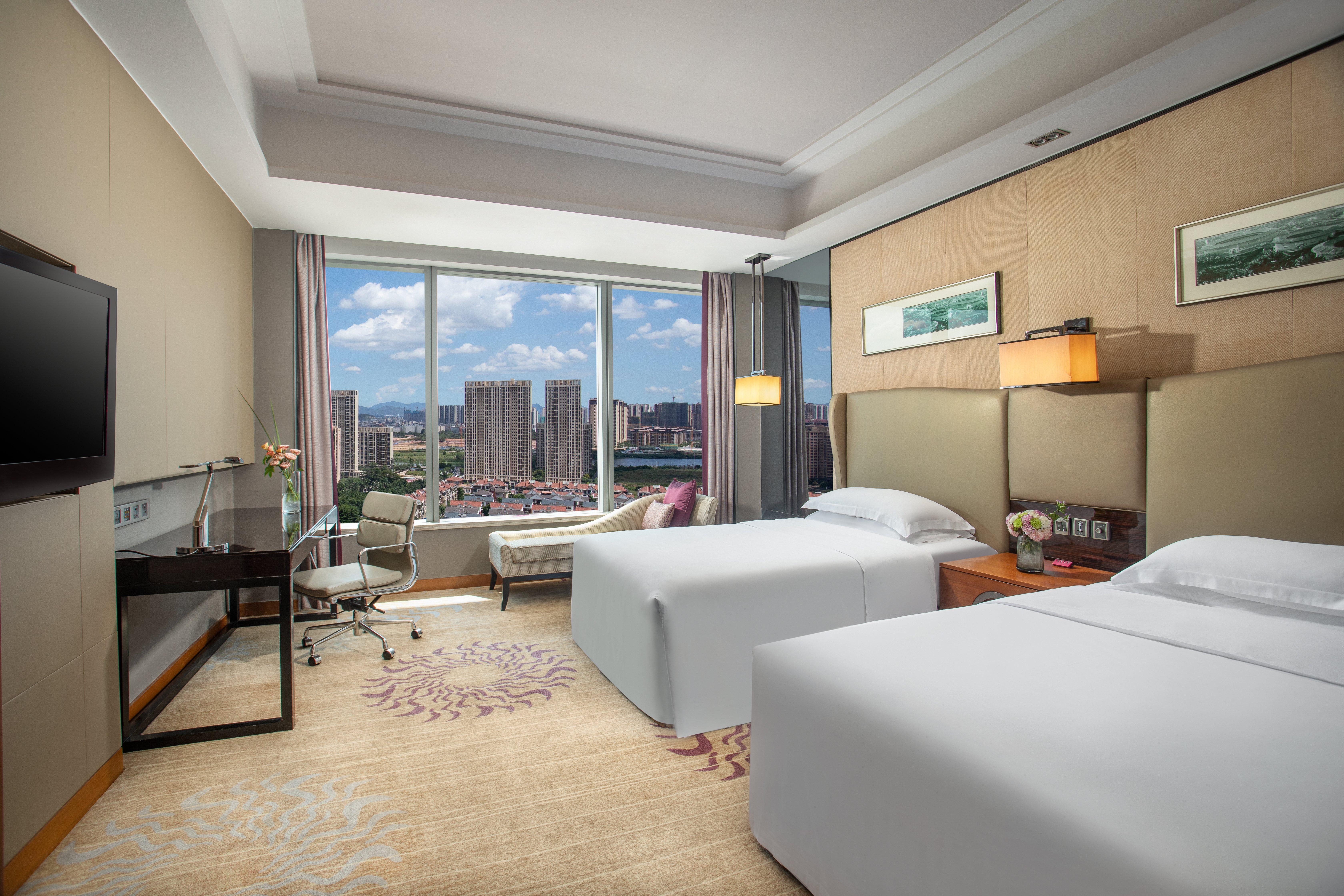 Отель Crowne Plaza Huizhou By Ihg Экстерьер фото