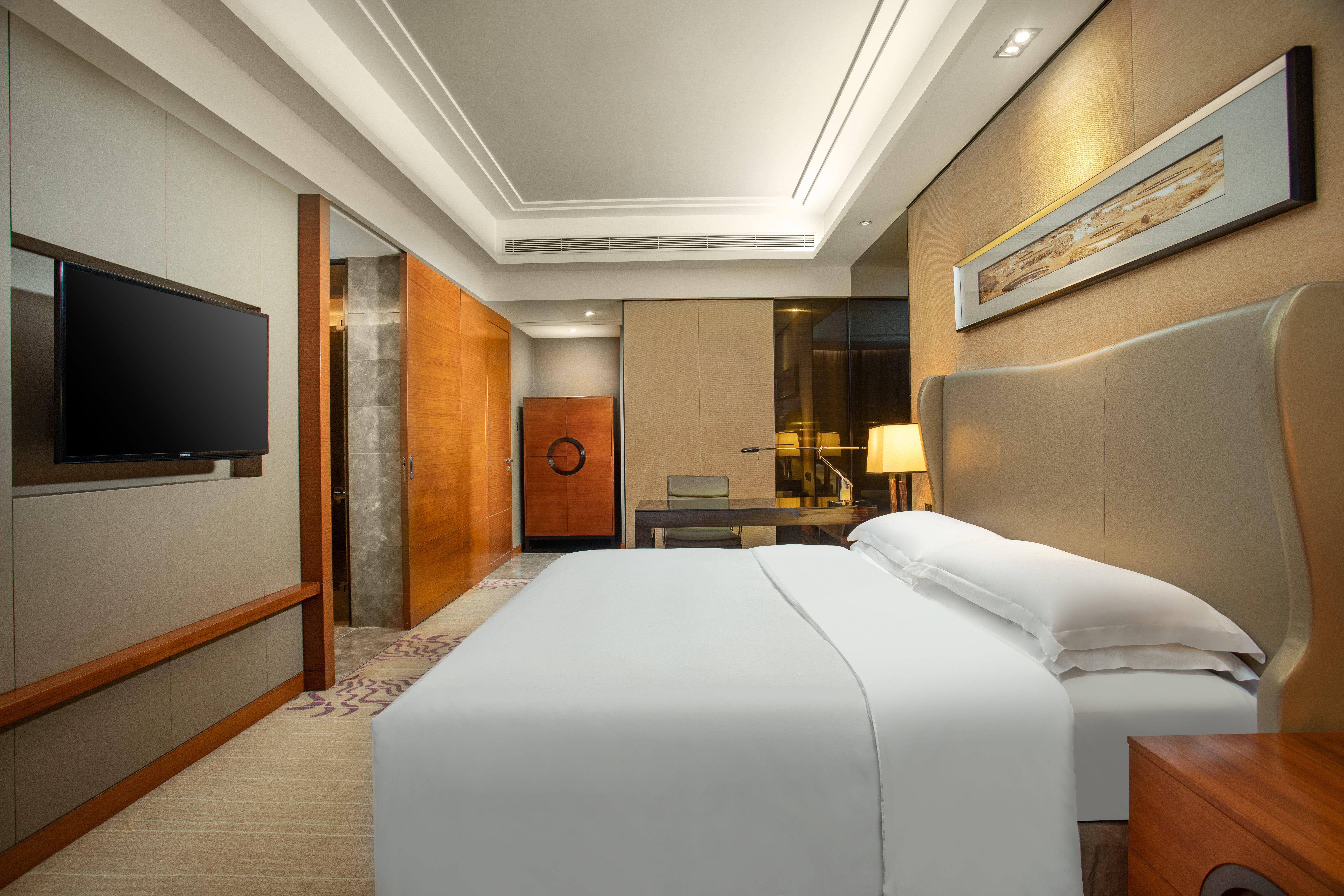 Отель Crowne Plaza Huizhou By Ihg Экстерьер фото