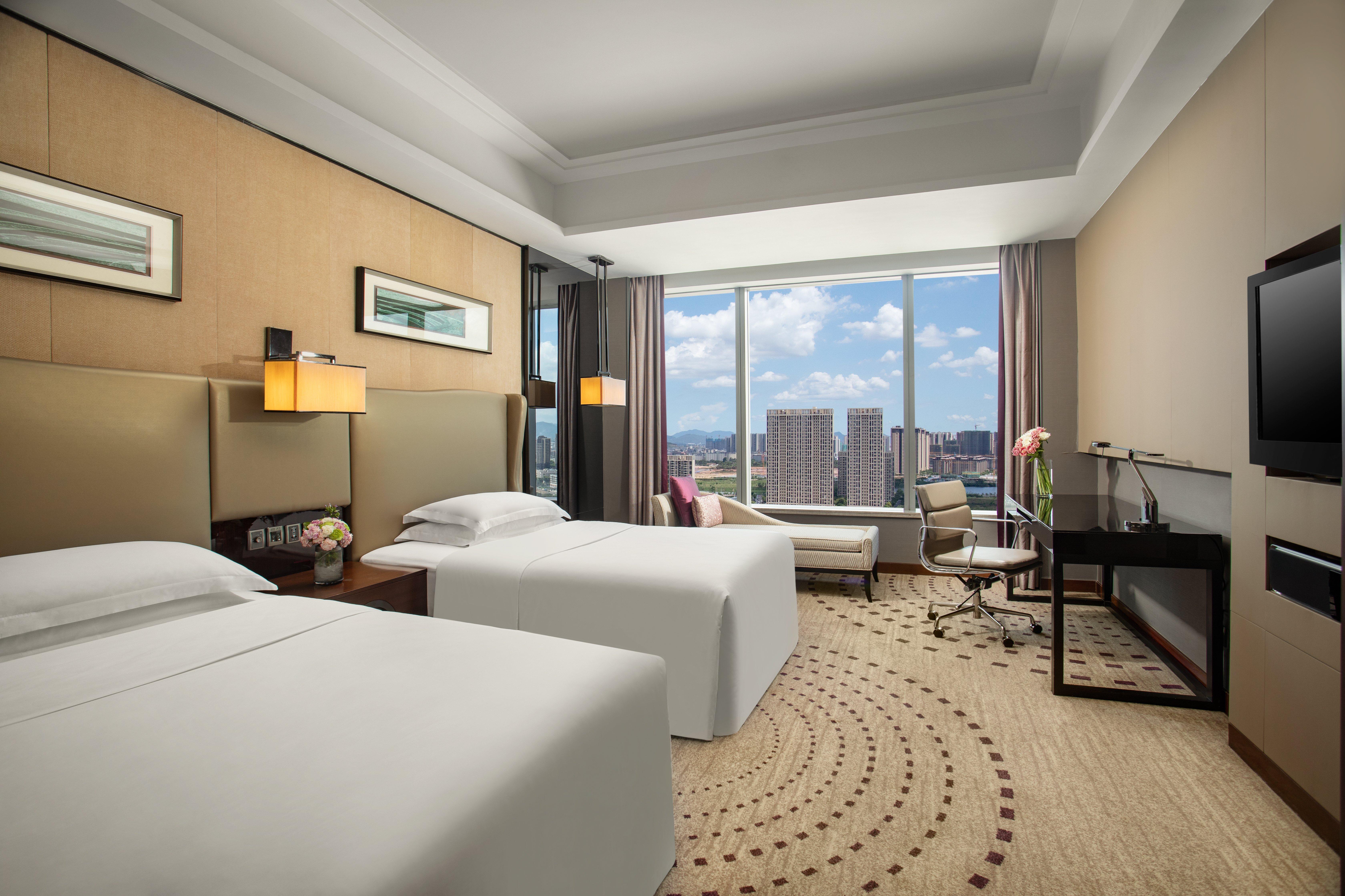 Отель Crowne Plaza Huizhou By Ihg Экстерьер фото